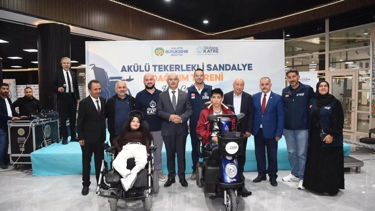 Malatya’da 80 akülü tekerlekli sandalye ihtiyaç sahiplerine teslim edildi