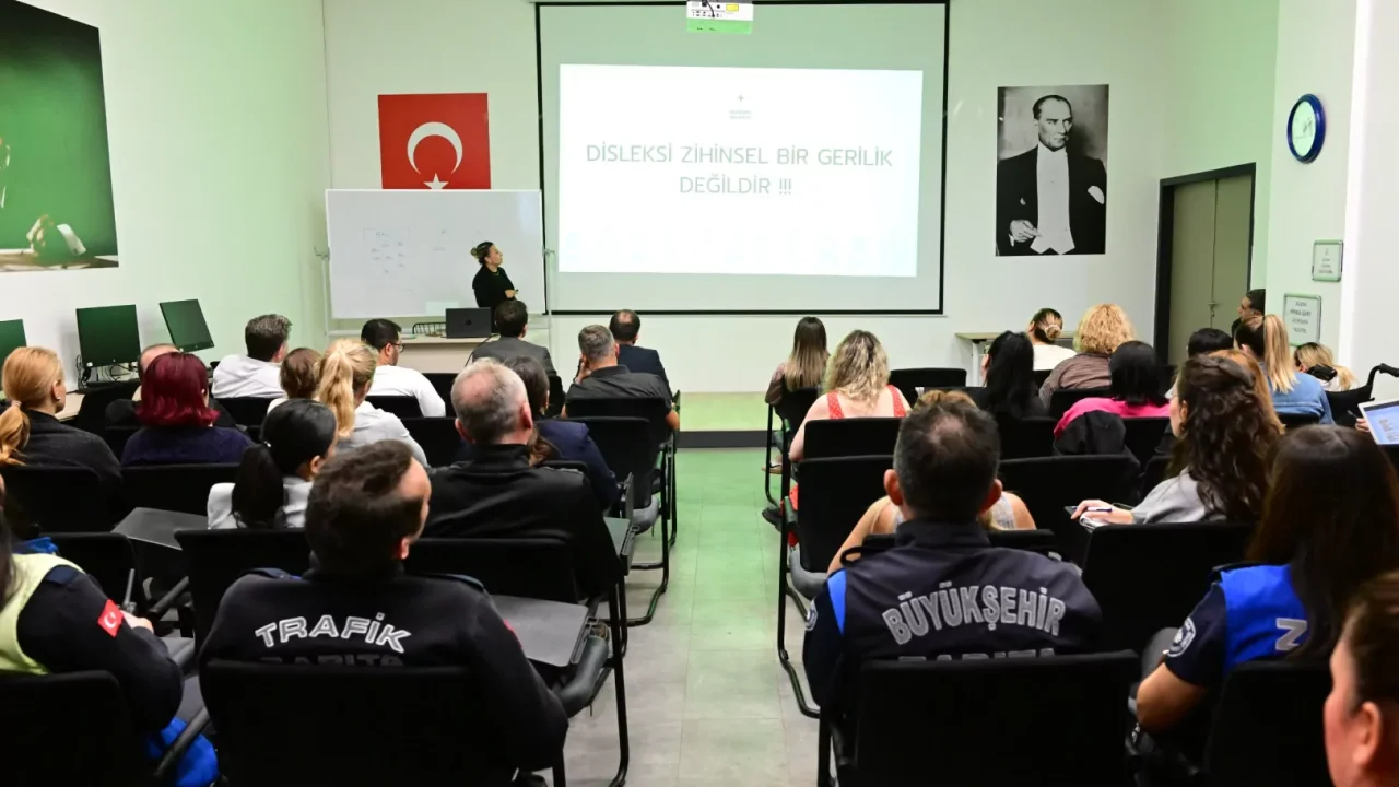 Manisa Büyükşehir'den personeline disleksi farkındalığı