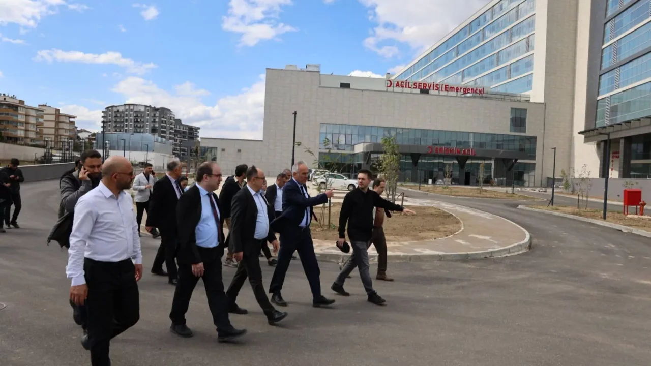 Sağlık yatırımlarında Bursa mesaisi... Ali Osman Sönmez Hastanesi’nde açılış hazırlığı