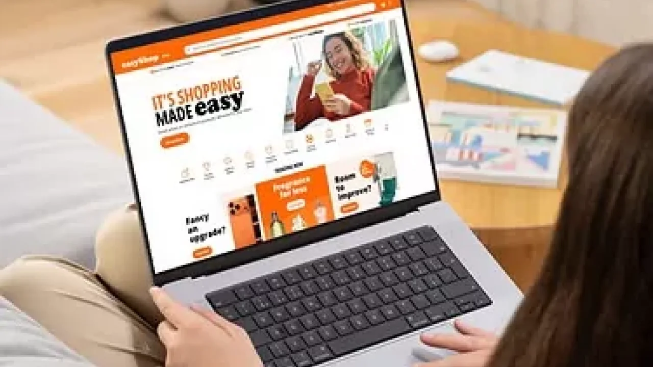 Stelios, easyJet ile havayolu sektörünü ele geçirmişti... Şimdi de online alışveriş devlerine meydan okuyor