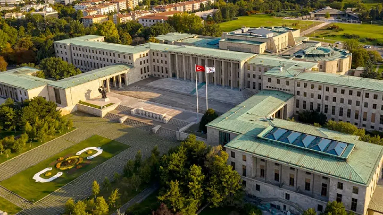 TBMM'de yeni dönem yoğun gündemle başlıyor... Kızılay Kanunu teklifi ve Merkez Bankası sunumu gündemde