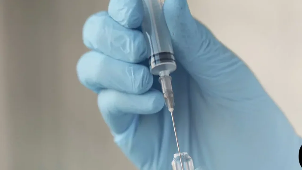 Uzmanlardan grip uyarısı: 6 aydan büyük herkese influenza aşısı öneriliyor