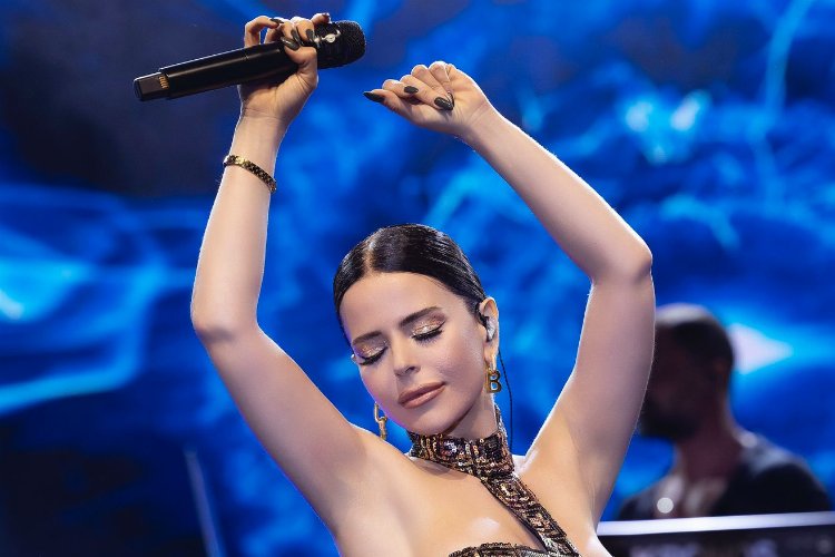 19 Mayıs'ın konser 'Simge'si -