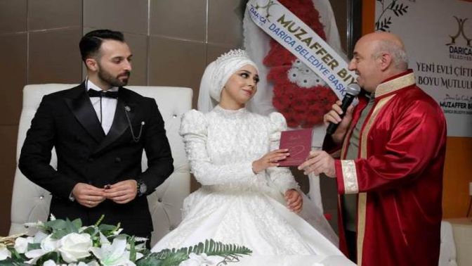 2022 yılında Darıca'da bin 572 çift evlendi