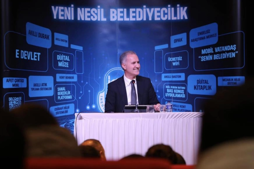 Bursa İnegöl'de Başkan Taban genç fikirleri önemsiyor 