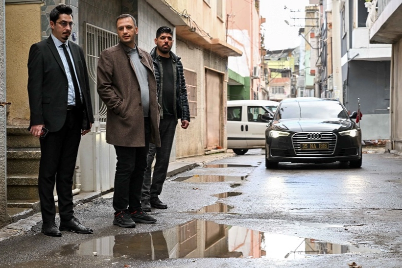 İzmir Bornova'da Zafer Mahallesi’ne çözüm ziyareti 