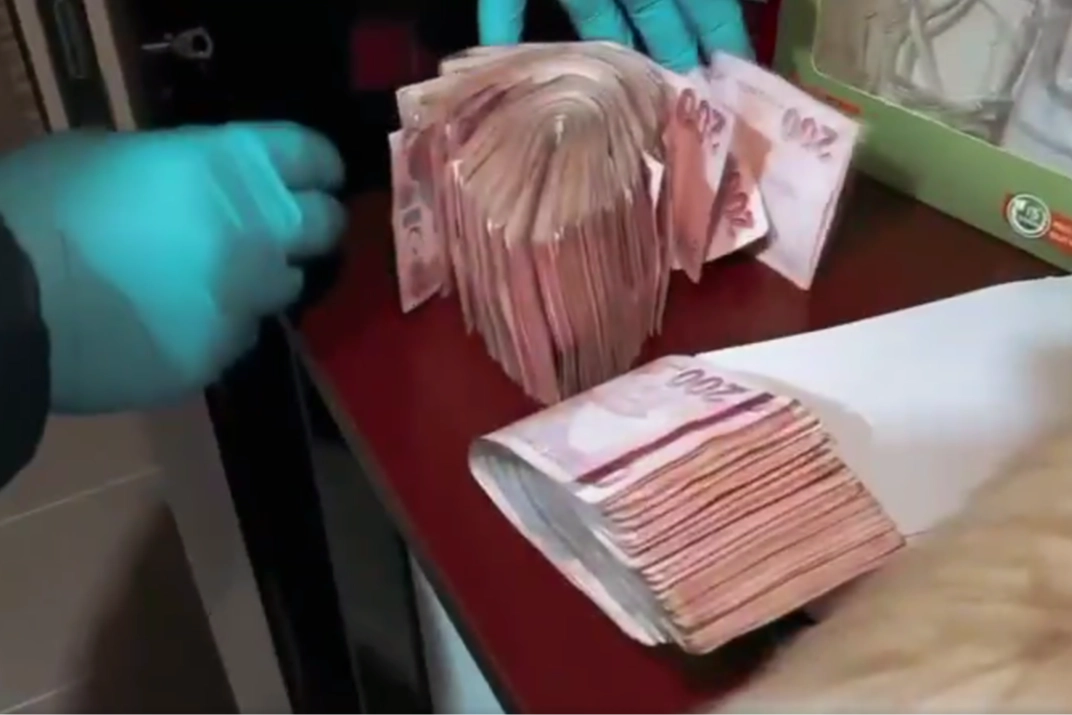 Mersin Gümrüğü'nde büyük operasyon! 114 gözaltı 