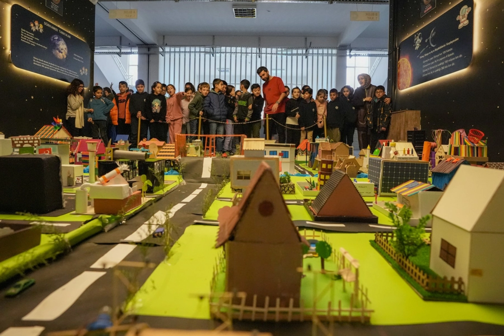 Diyarbakırlı çocuklar hayallerindeki şehri tasarladı 