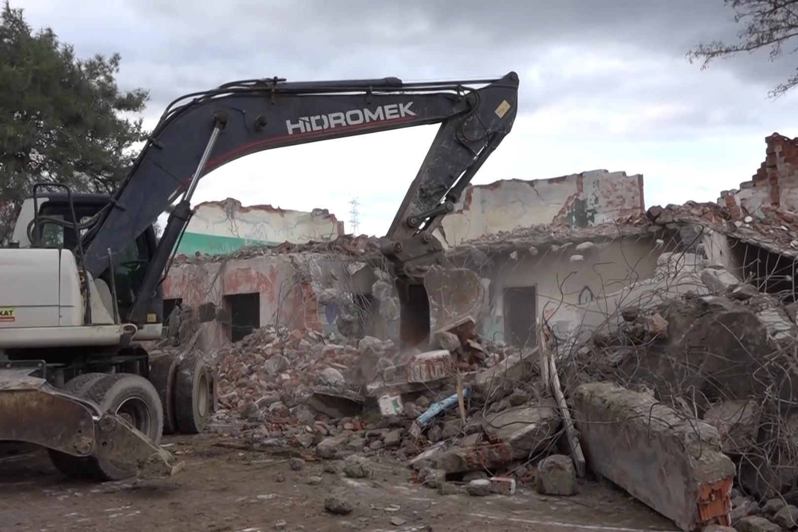Bursa Gemlik'te 20 yıllık metruk köy alanını genişletecek 