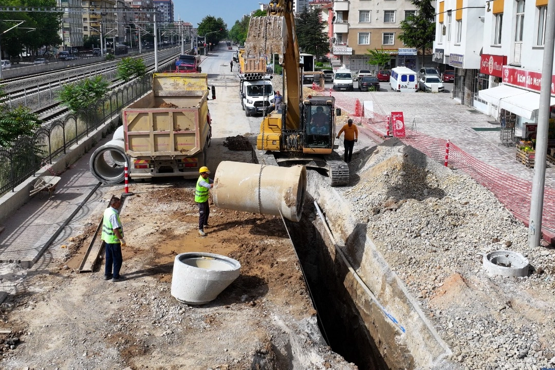 Konya Büyükşehir 1 yılda 574 km yeni şebeke hattı yaptı 