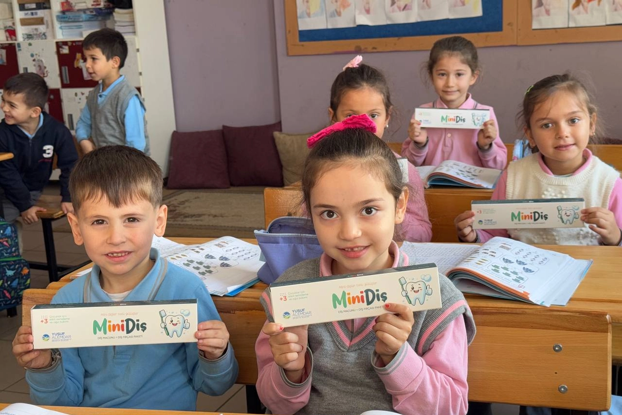 Sakarya'dan okullarda ağızlara 'bin neşe' 