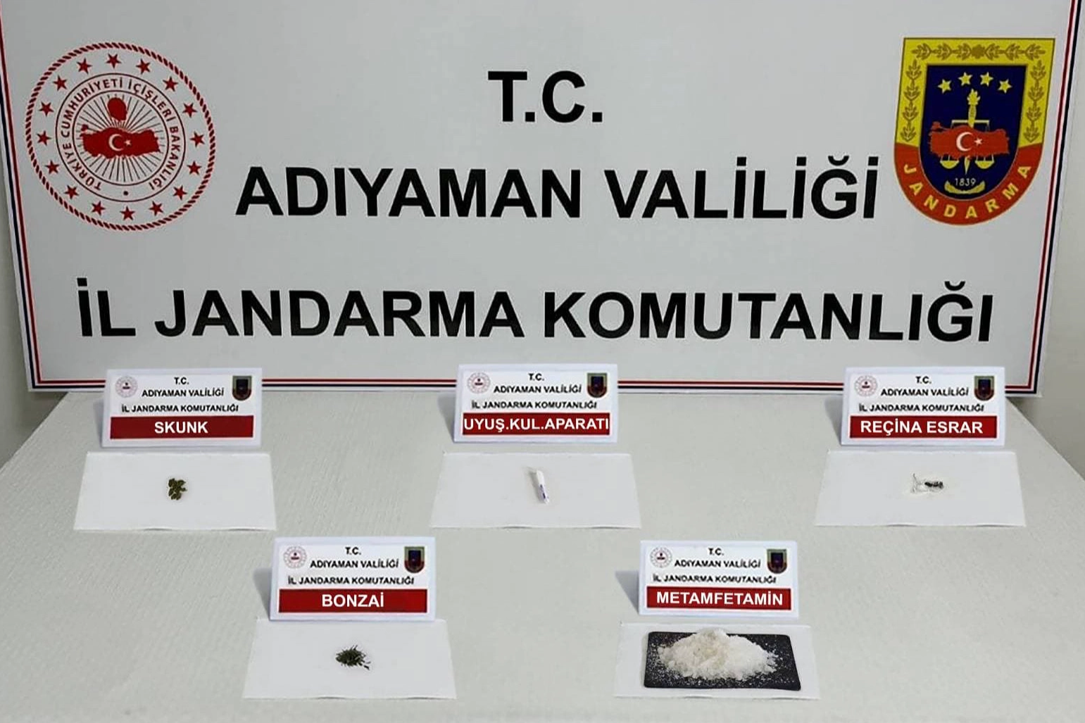 Adıyaman'da uyuşturucu operasyonu: 25 gözaltı! 