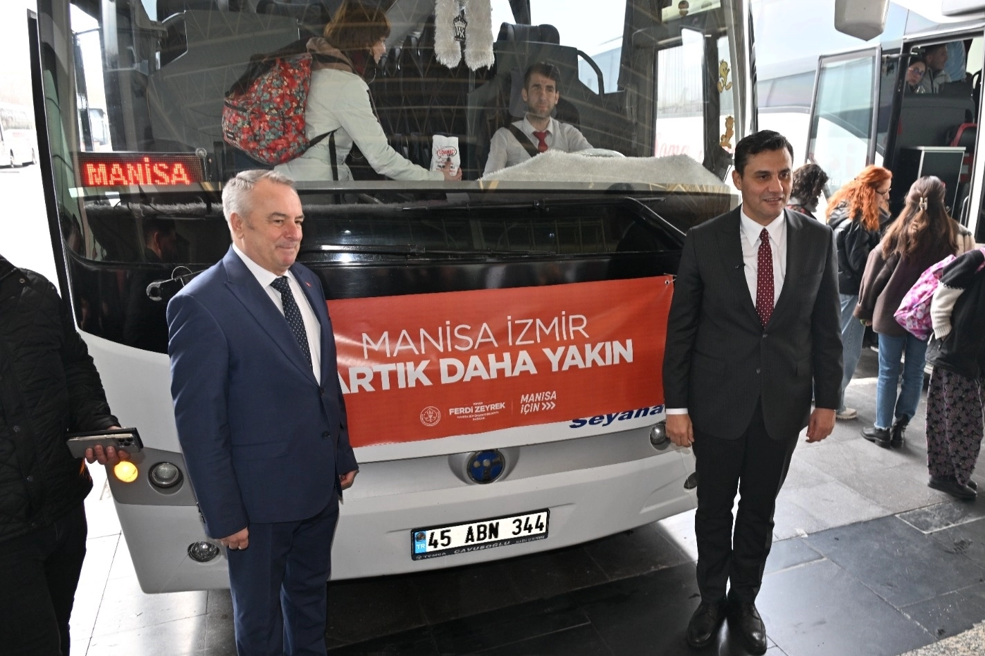 Başkan Zeyrek sözünü tuttu: Manisa - İzmir arası 100 liraya indi! 
