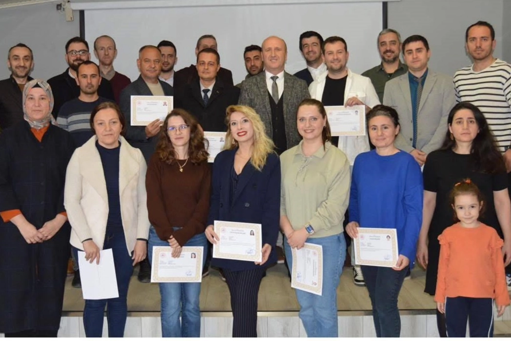 Edirne İpsala'da başarılı idareciler ödüllendirildi 