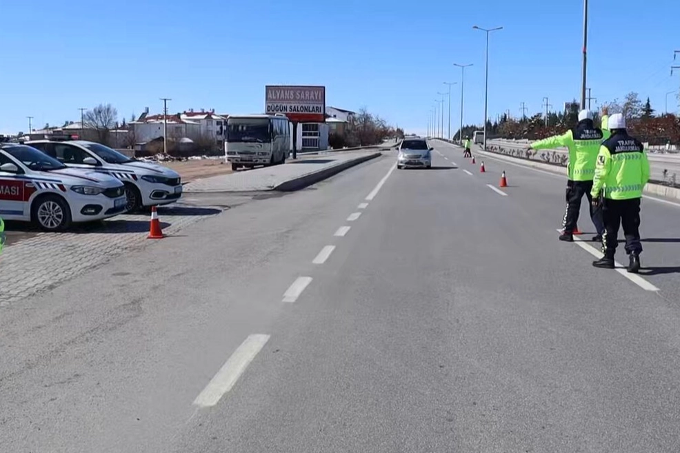 Son bir haftada 3,5 milyon araç denetlendi 