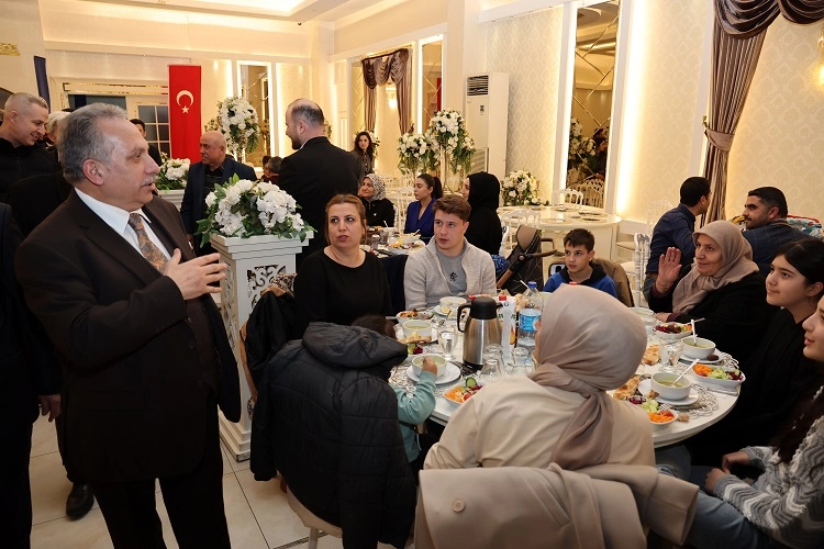 Kayseri Talas'tan şehit ailelerine iftar 