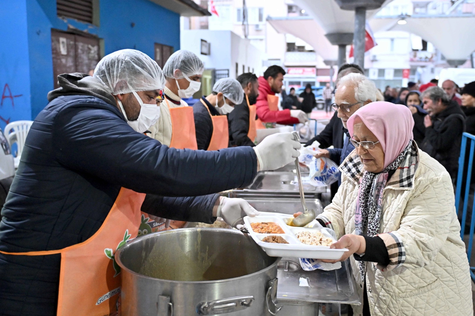 Antalya Muratpaşa Ramazan’ın son iftarlarını planladı 