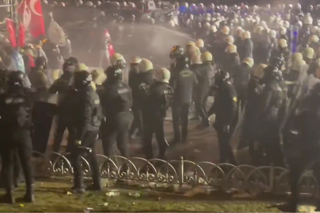Anayasal hakkı istismara 1.133 gözaltı! 