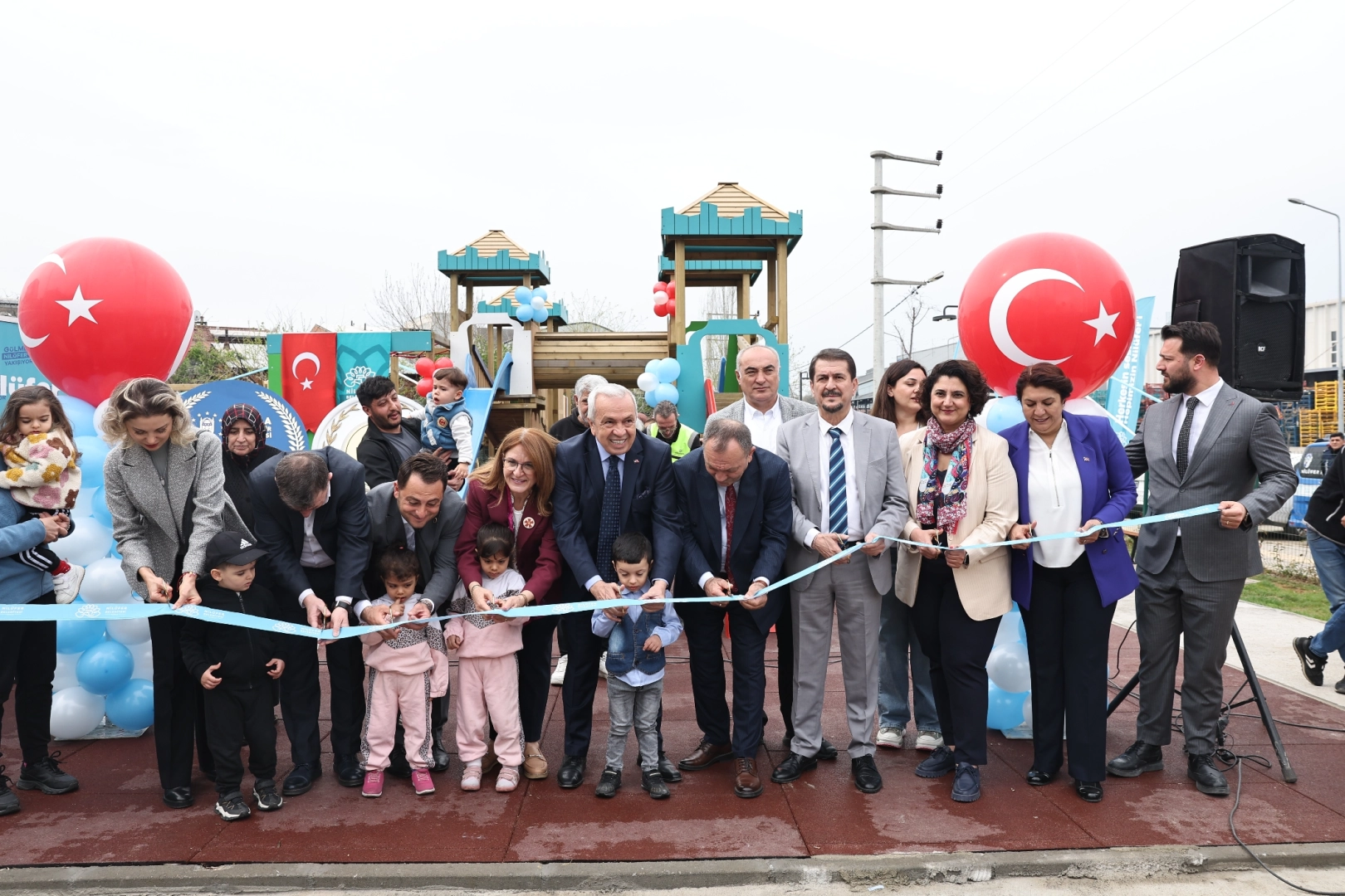 Bursa'da Işıktepe Mahallesi’ne yeni park ve taksi durağı   