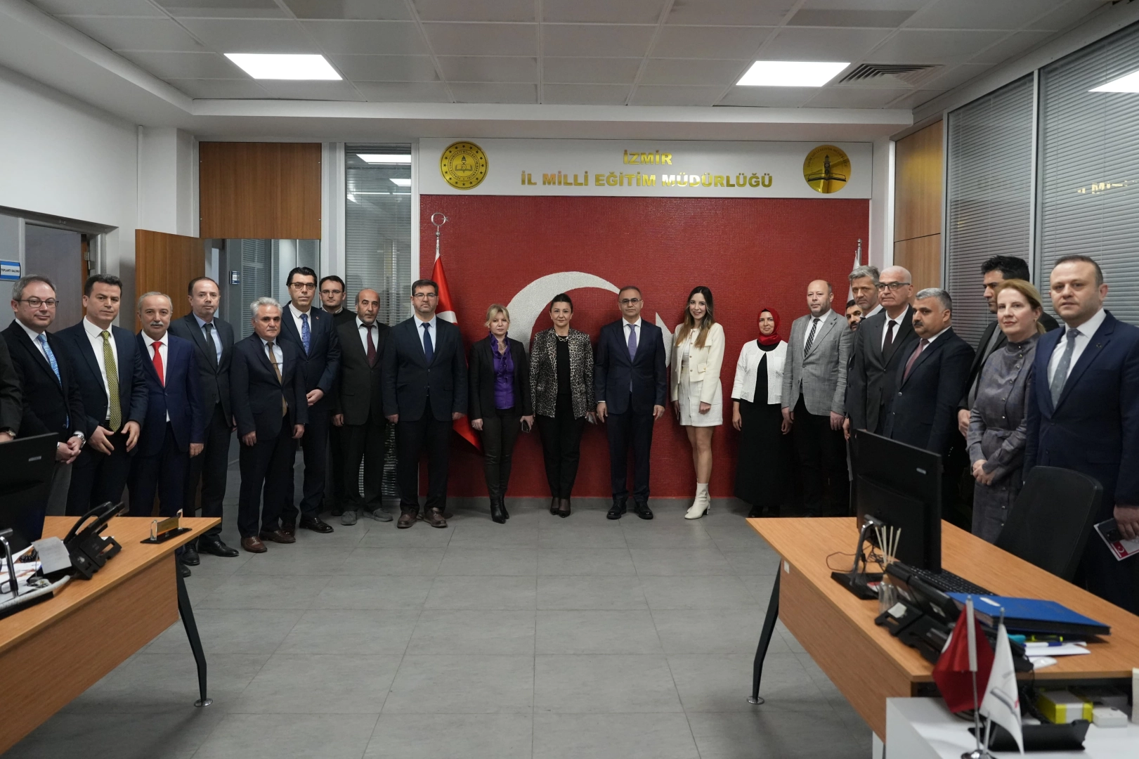 İzmir İl Millî Eğitim'de bayramlaşma coşkusu 