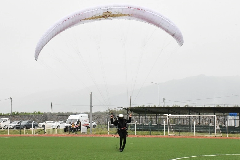 Katar Paramotor Milli'lerinden İznik'e teşekkür 