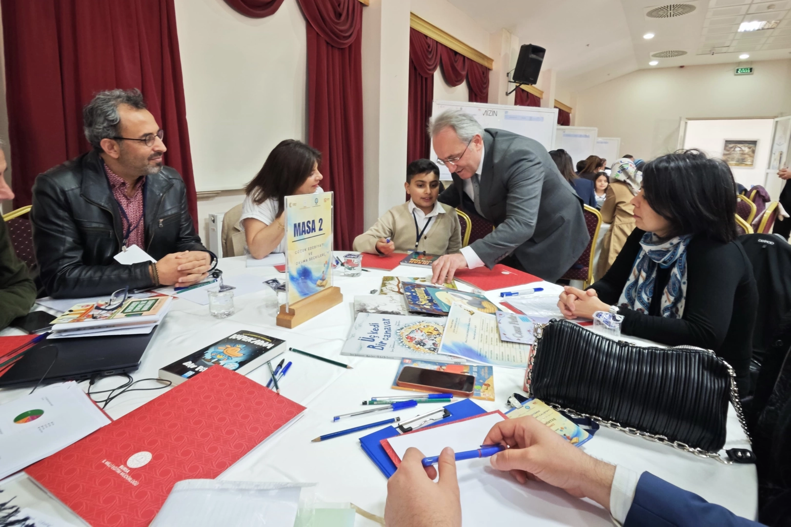 Bursa’da “Temel Eğitimde Çocuk Edebiyatı” çalıştayı 