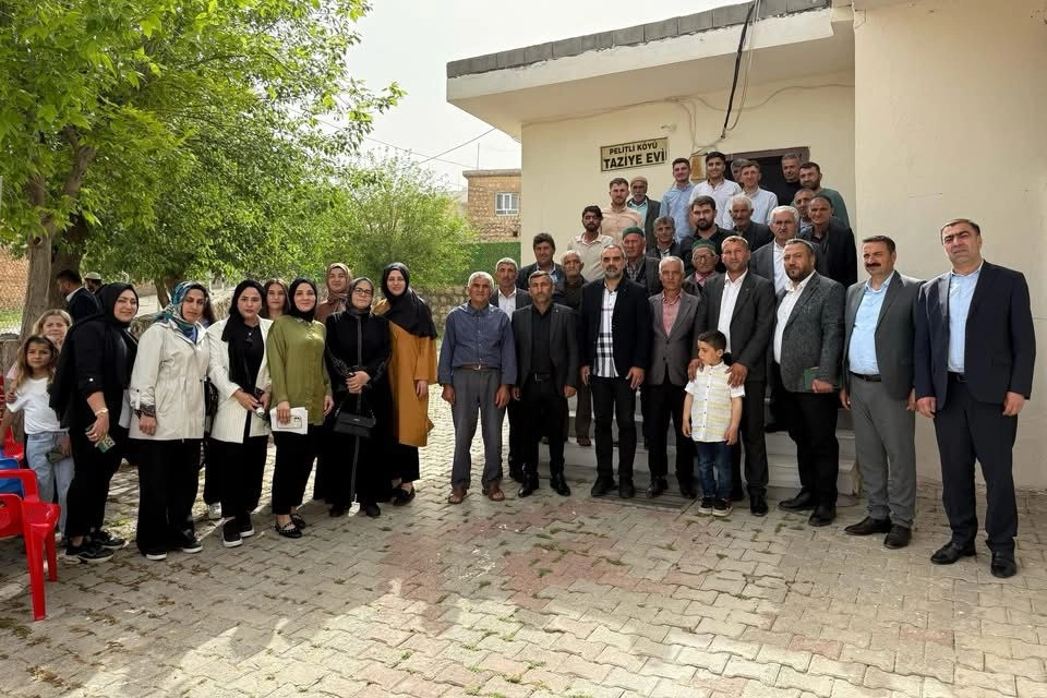 AK Parti Mardin 701 mahallede vatandaşların taleplerini dinleyecek 