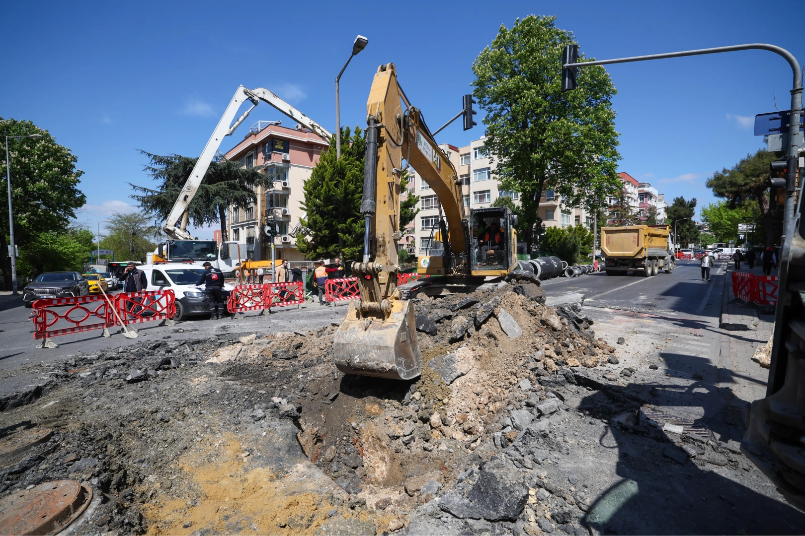Bakırköy’de su baskını sorunları bir bir çözülüyor 