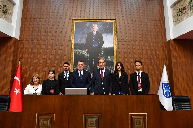 ABB Meclisi gençlere emanet 