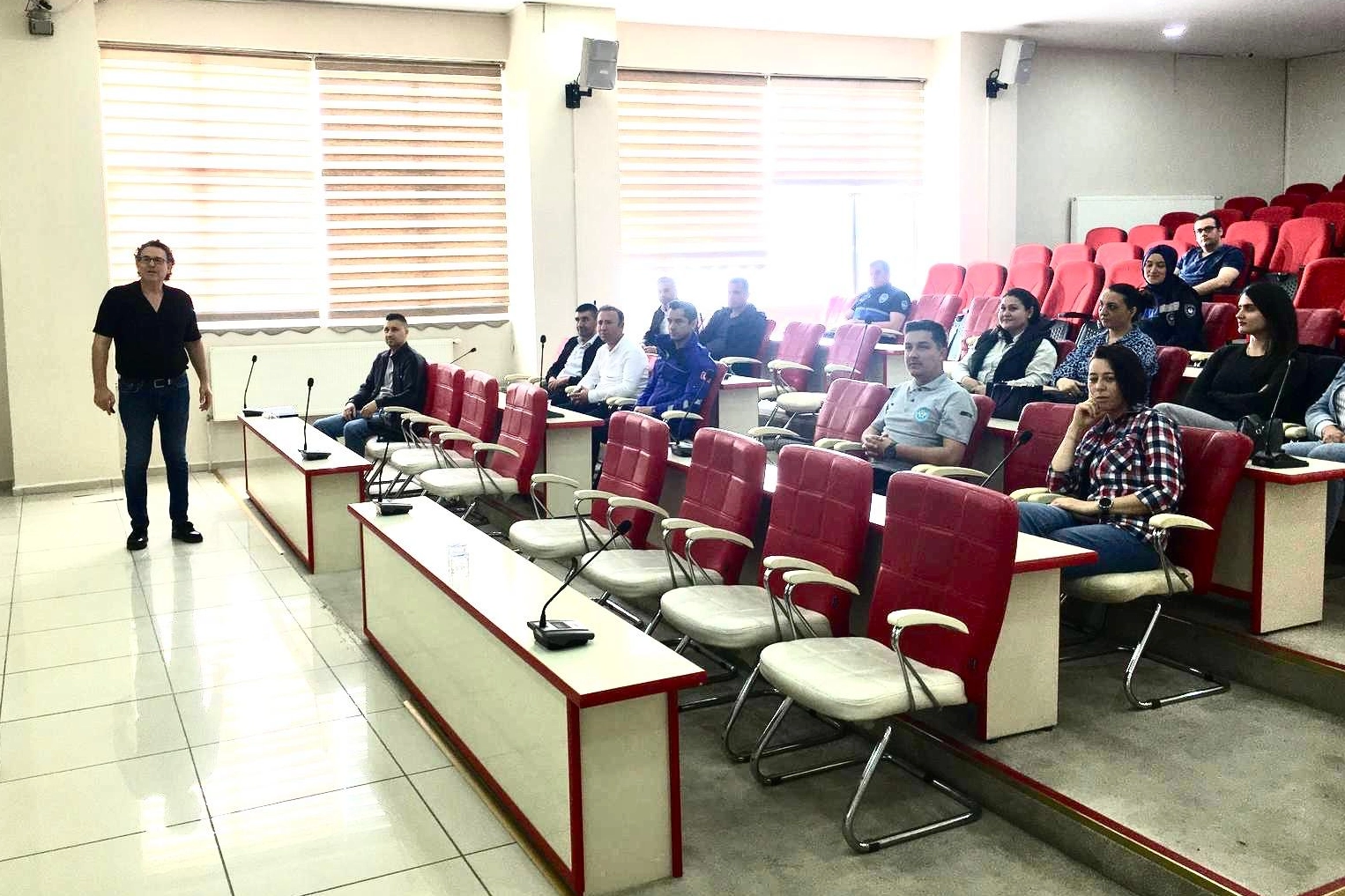 Manisa Büyükşehir'den 355 personele 'etik' eğitimi 