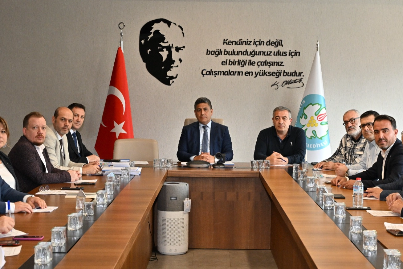 Manisa'da yeni encümen üyeleriyle ilk toplantı yapıldı 