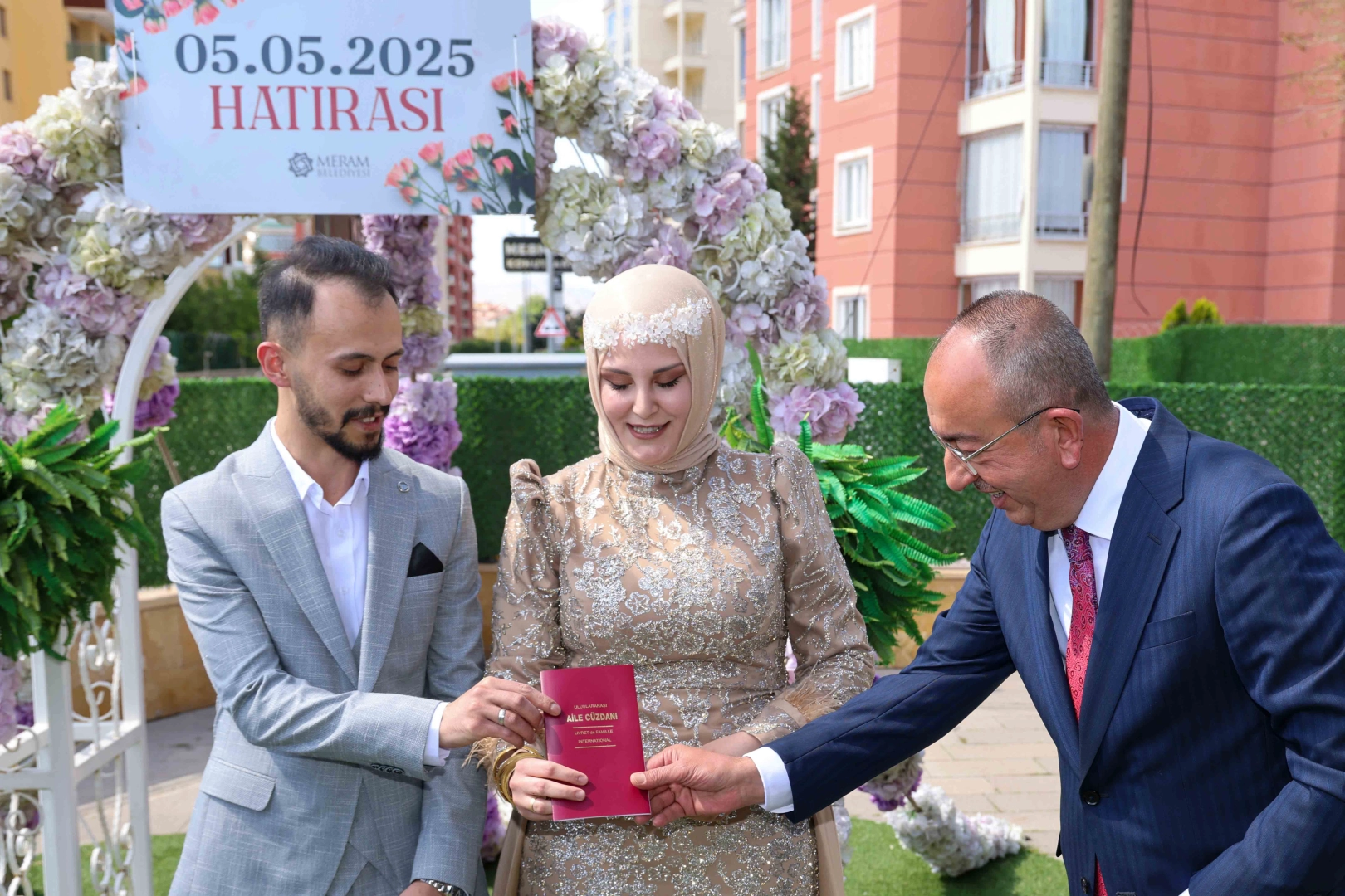 Konya Meram'da 42 çift '5.5.2025'te ‘Evet’ dedi 