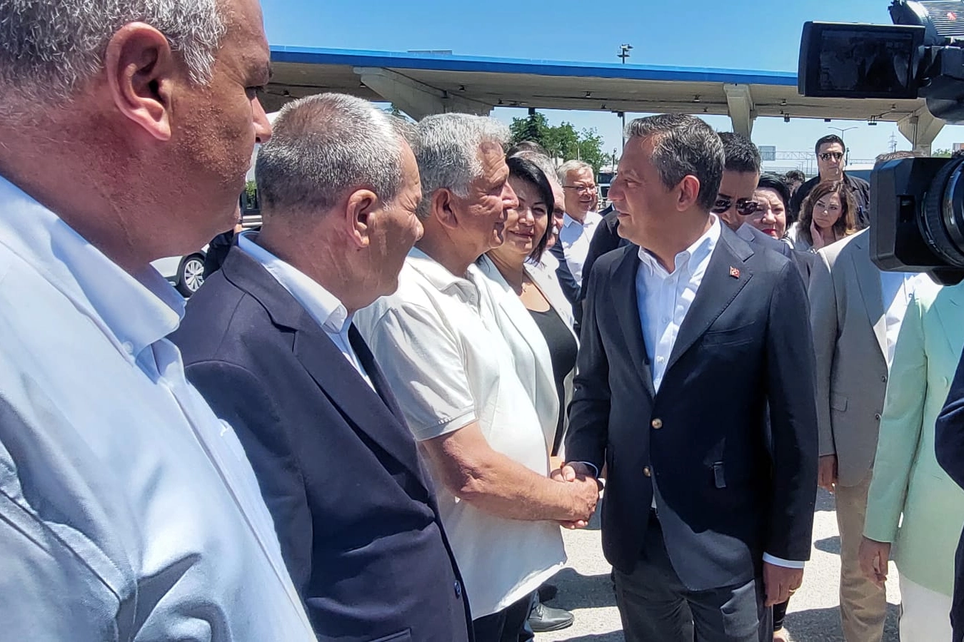 Oğuz’dan Özgür Özel’e destek açıklaması 