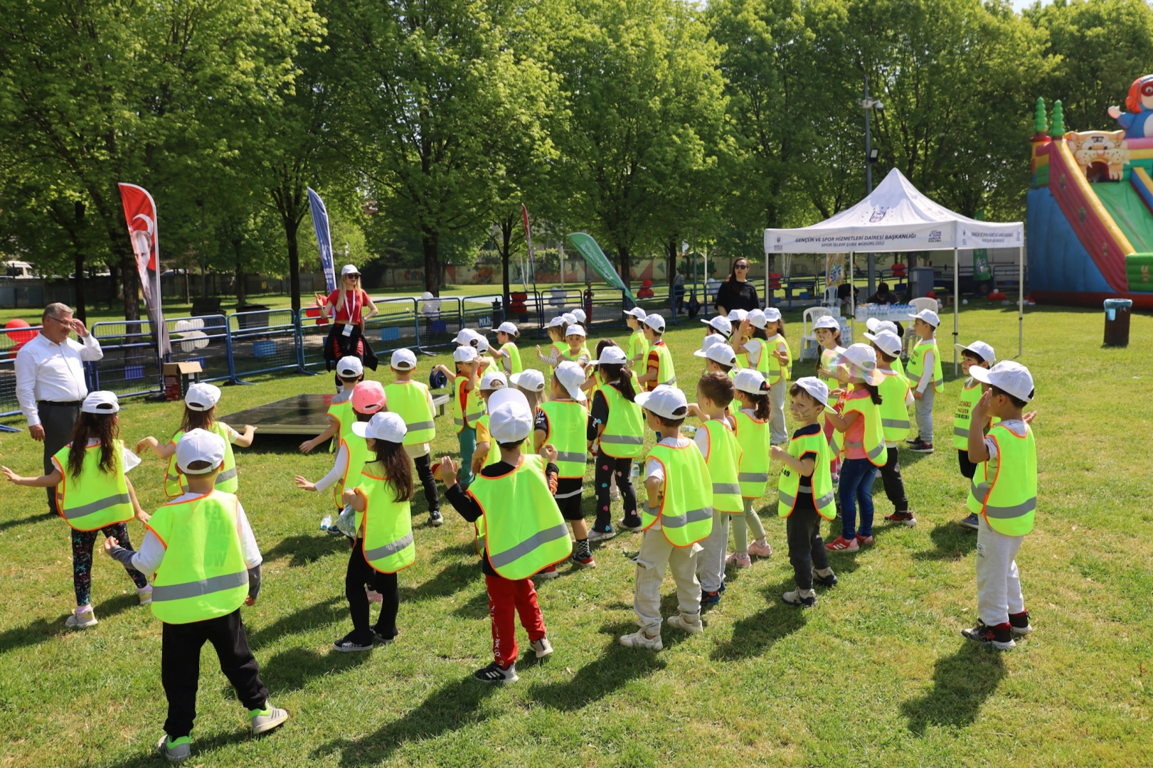 Bursa Uluslararası Spor Festivali’nde çocuklar doyasıya eğlendi 