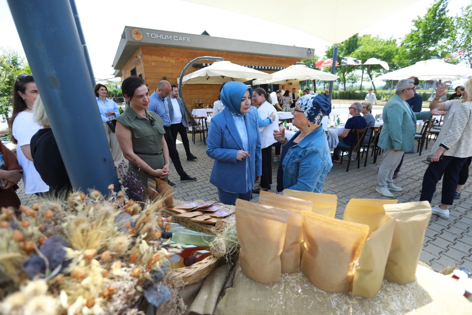 KEFEK üyeleri Efes Tarlası Yaşam Köyü’nü gezdi 