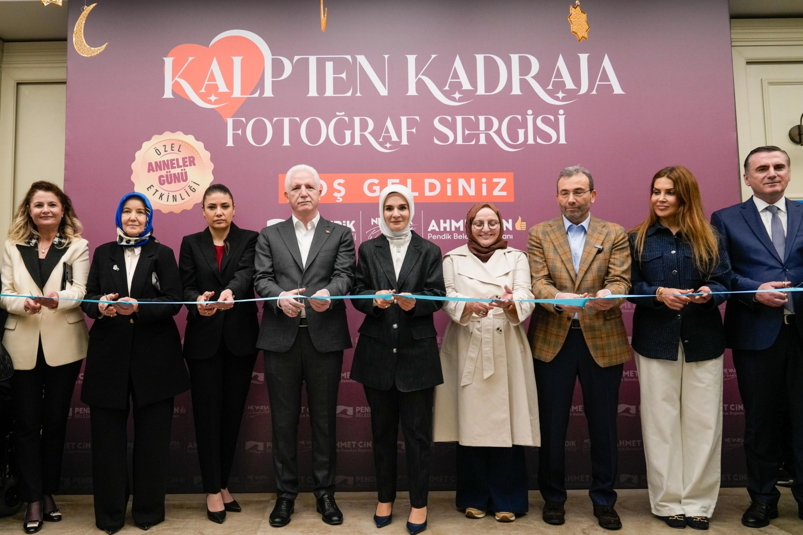 İstanbul Pendik'te 'Kalpten Kadraja' sergisi açıldı 
