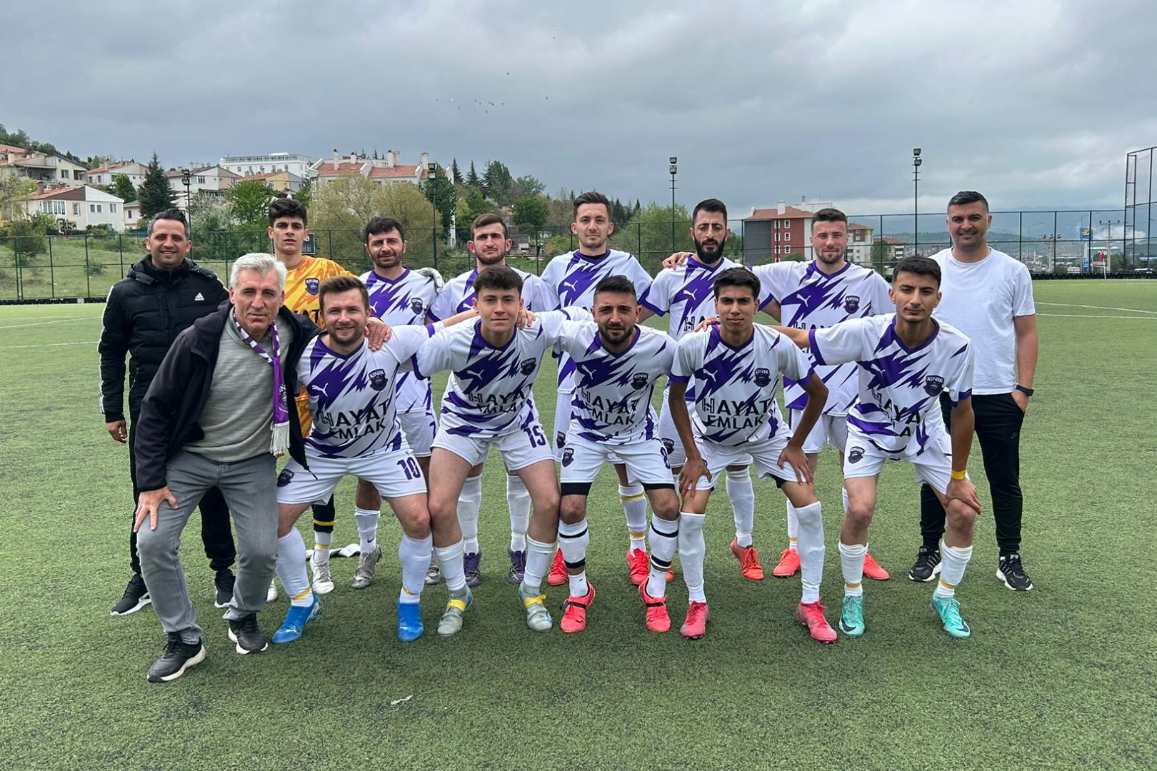 Kınıkspor deplasmanda sessizliğini bozdu! 