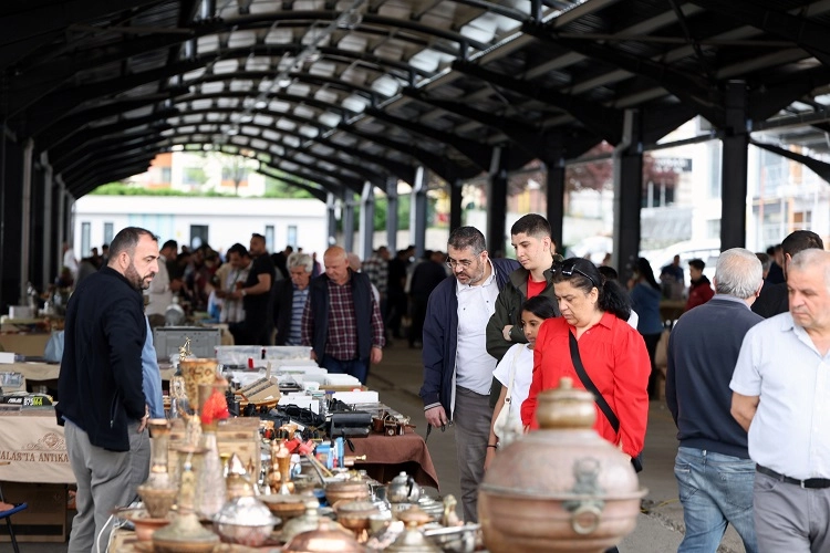 Kayseri Talas Antika Pazarı nostalji yaşattı 