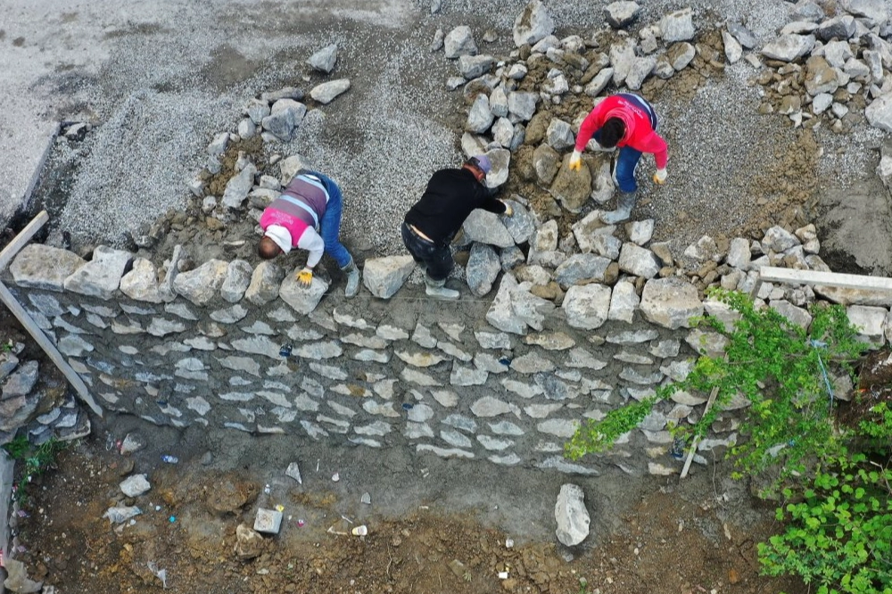 Ordu'da heyelan riskine karşı taş duvar önlemi 