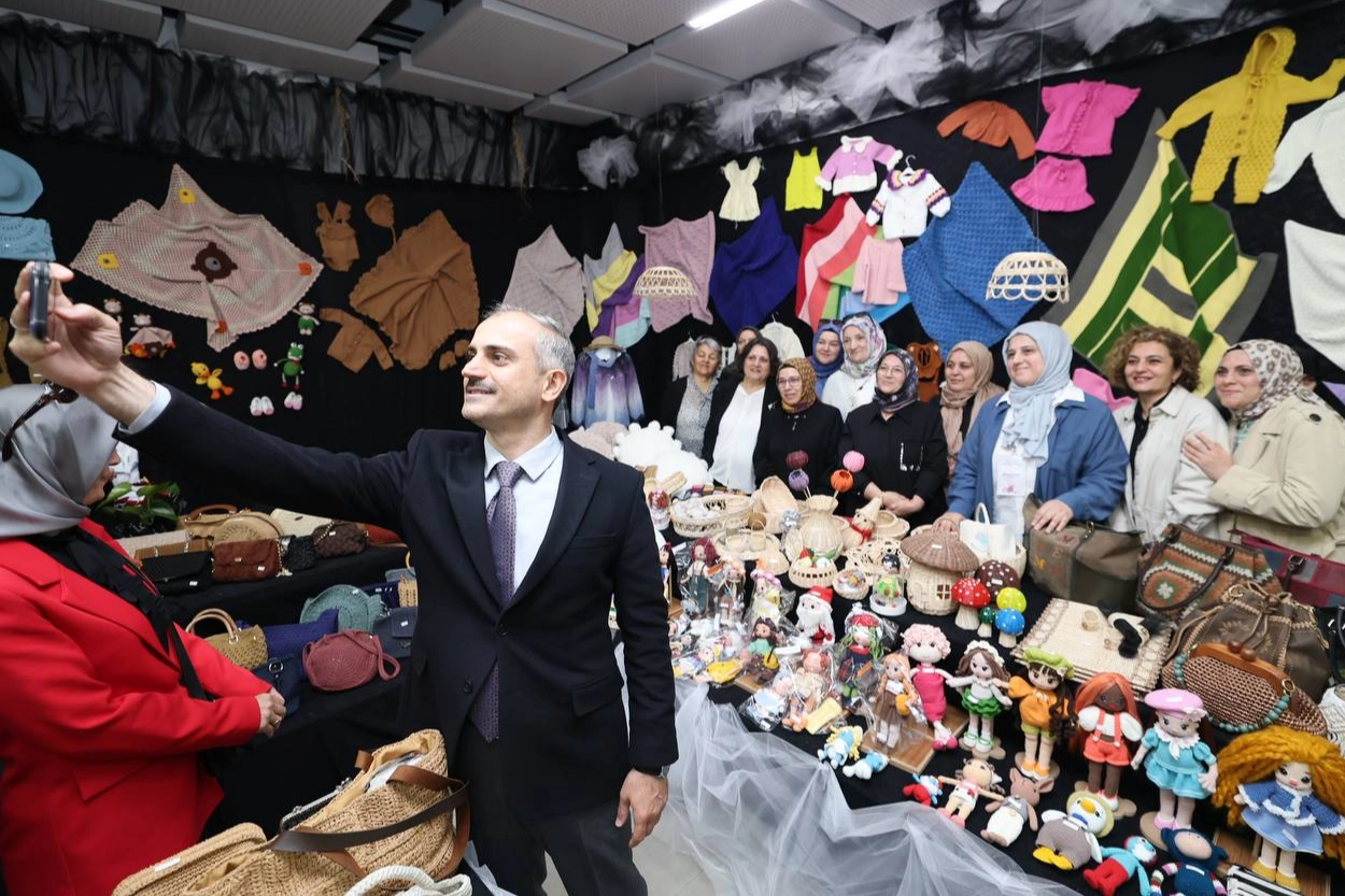 Çayırova'da el emeği, göz nuru eserler görücüye çıktı 