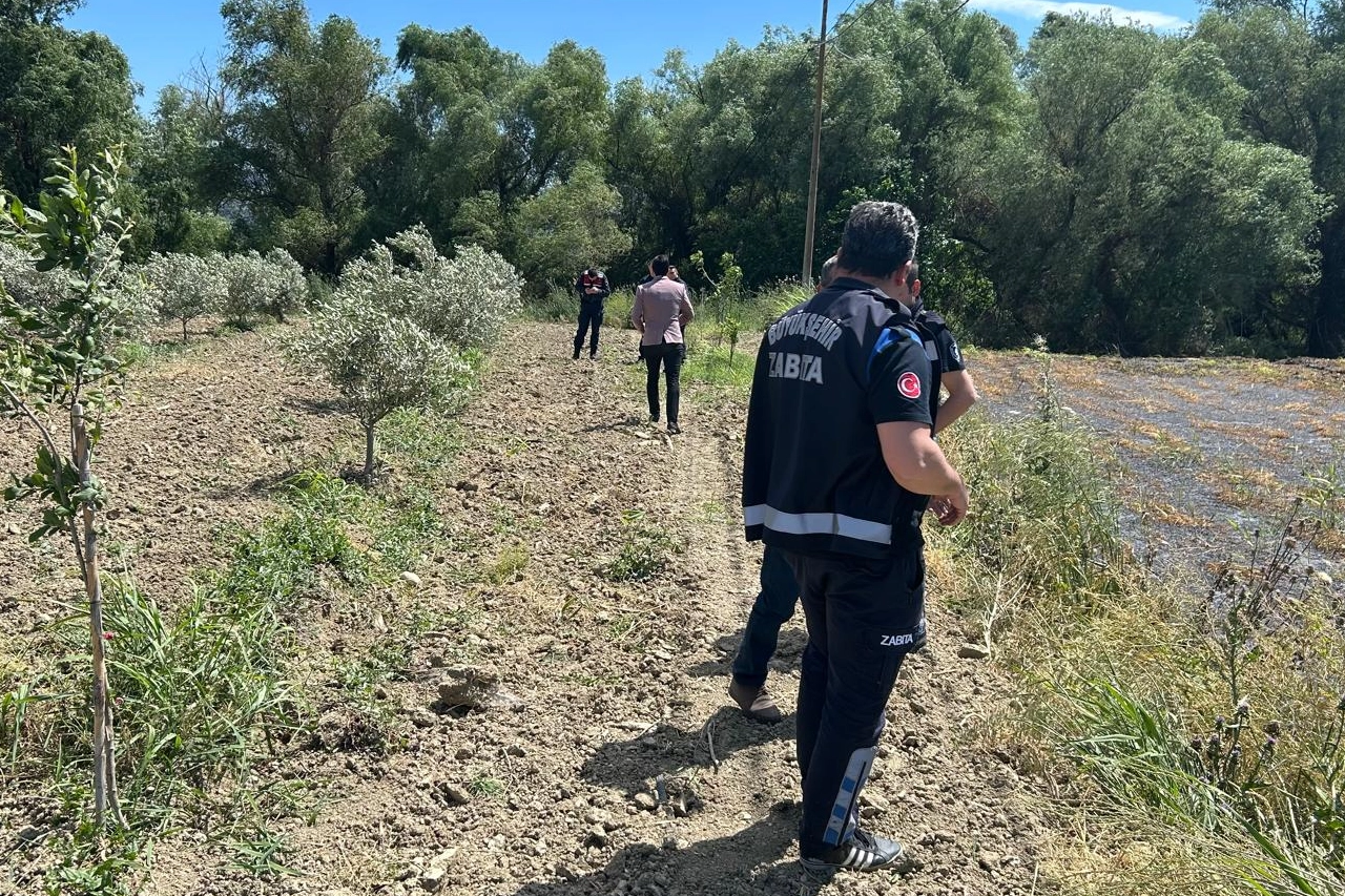 Manisa Büyükşehir’den Gediz Nehri’ni kirletenlere suçüstü  