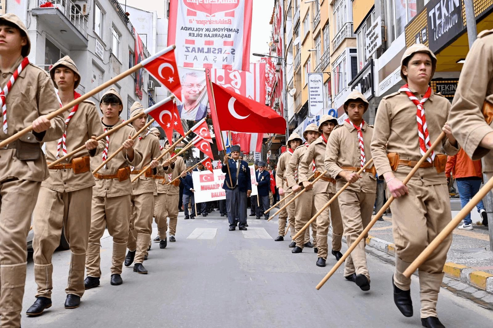 Balıkesir'de Kuvayımilliye Günü coşkusu 