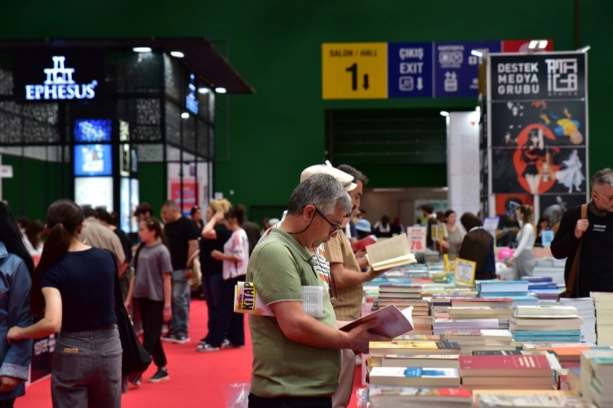 Eskişehir kitap ile 4. kez buluştu 