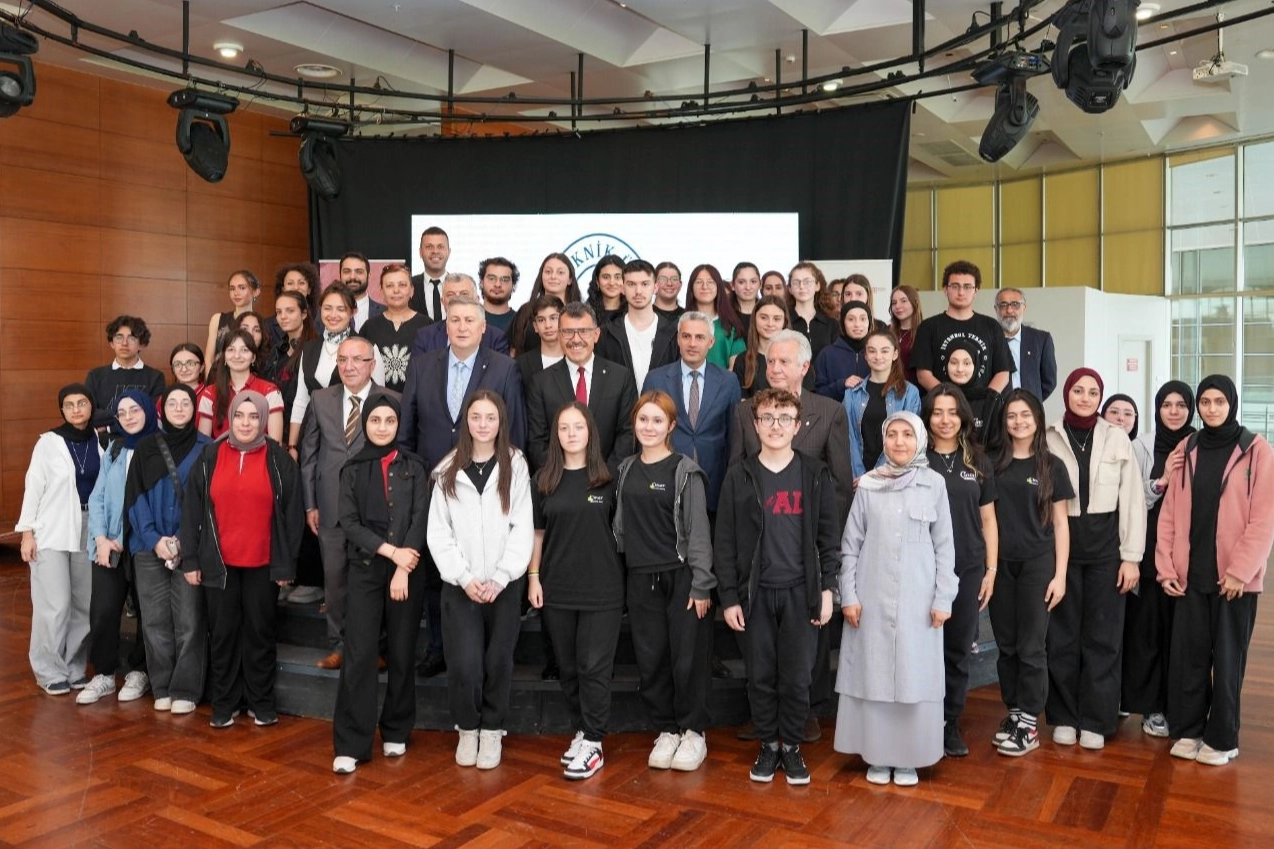 Prof. Dr. Hasan Mandal Bursalı öğrencilerle buluştu 