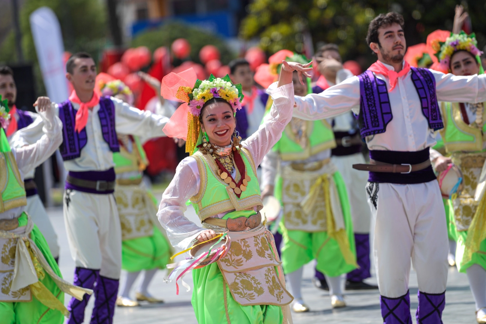 19 Mayıs coşkusu İzmir’i sardı 