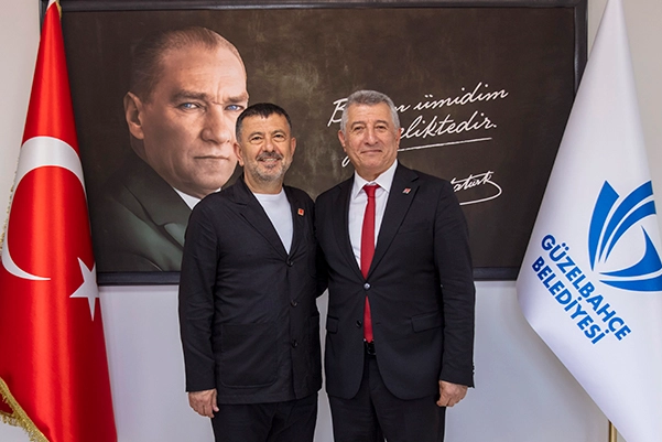 CHP'li Ağbaba’dan Güzelbahçe'ye övgü 