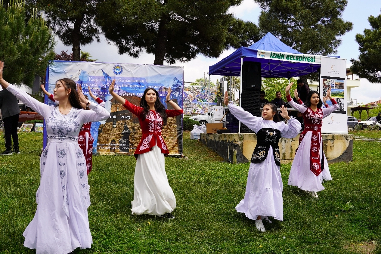 Kırgız halkı Bursa İznik’teki şenliklerde buluştu 