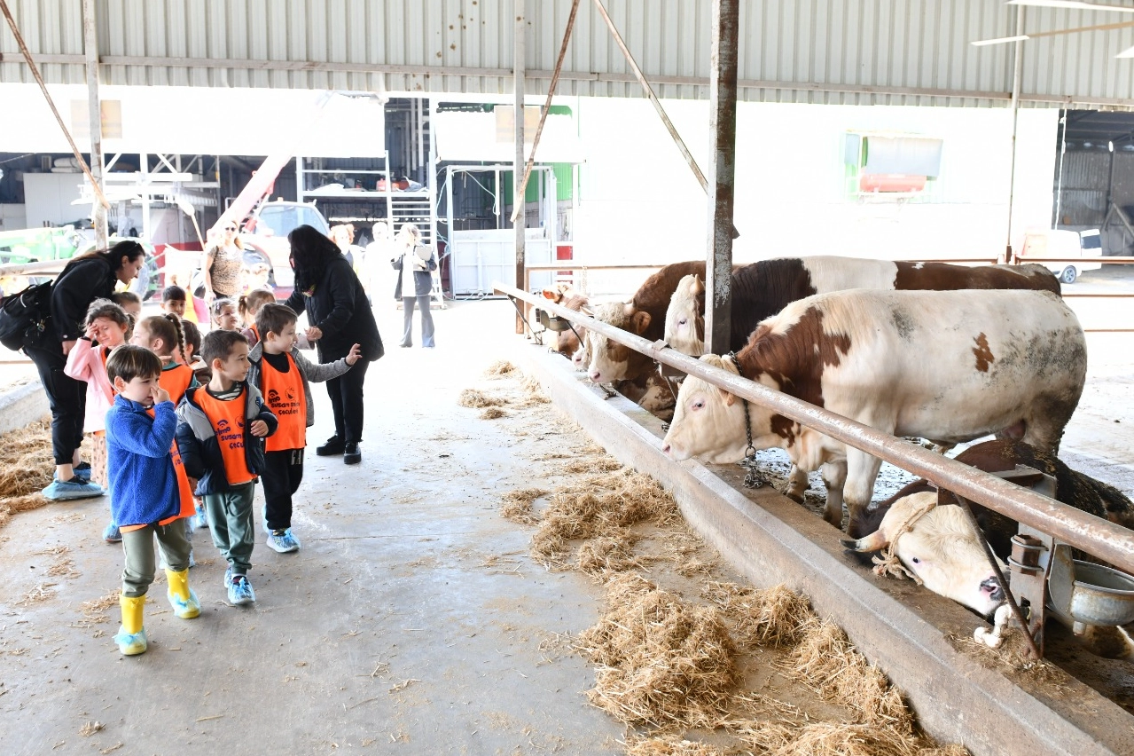 İzmir Çiğli'den çocuklara unutulmaz bir gün 