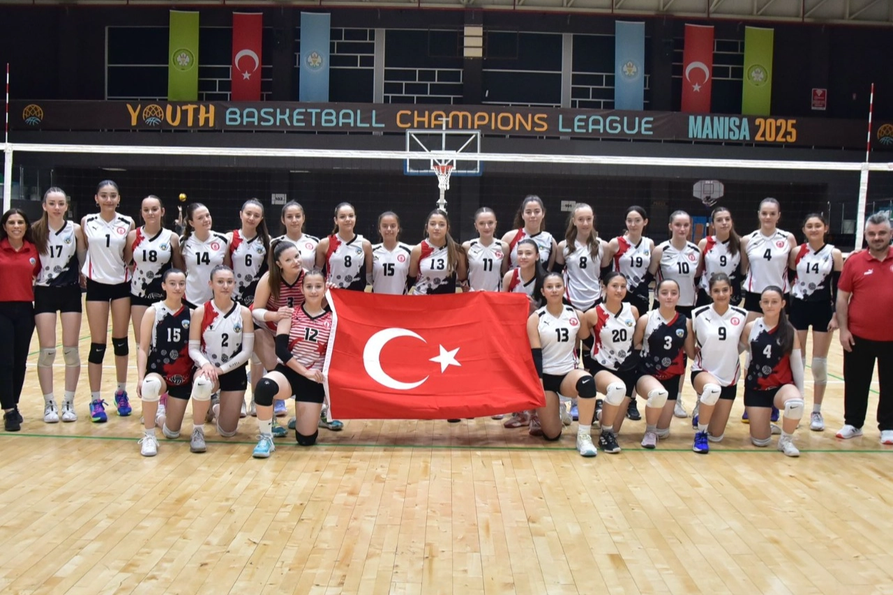 Manisa'da 19 Mayıs coşkusu Gençlik Festivali ile katlandı 