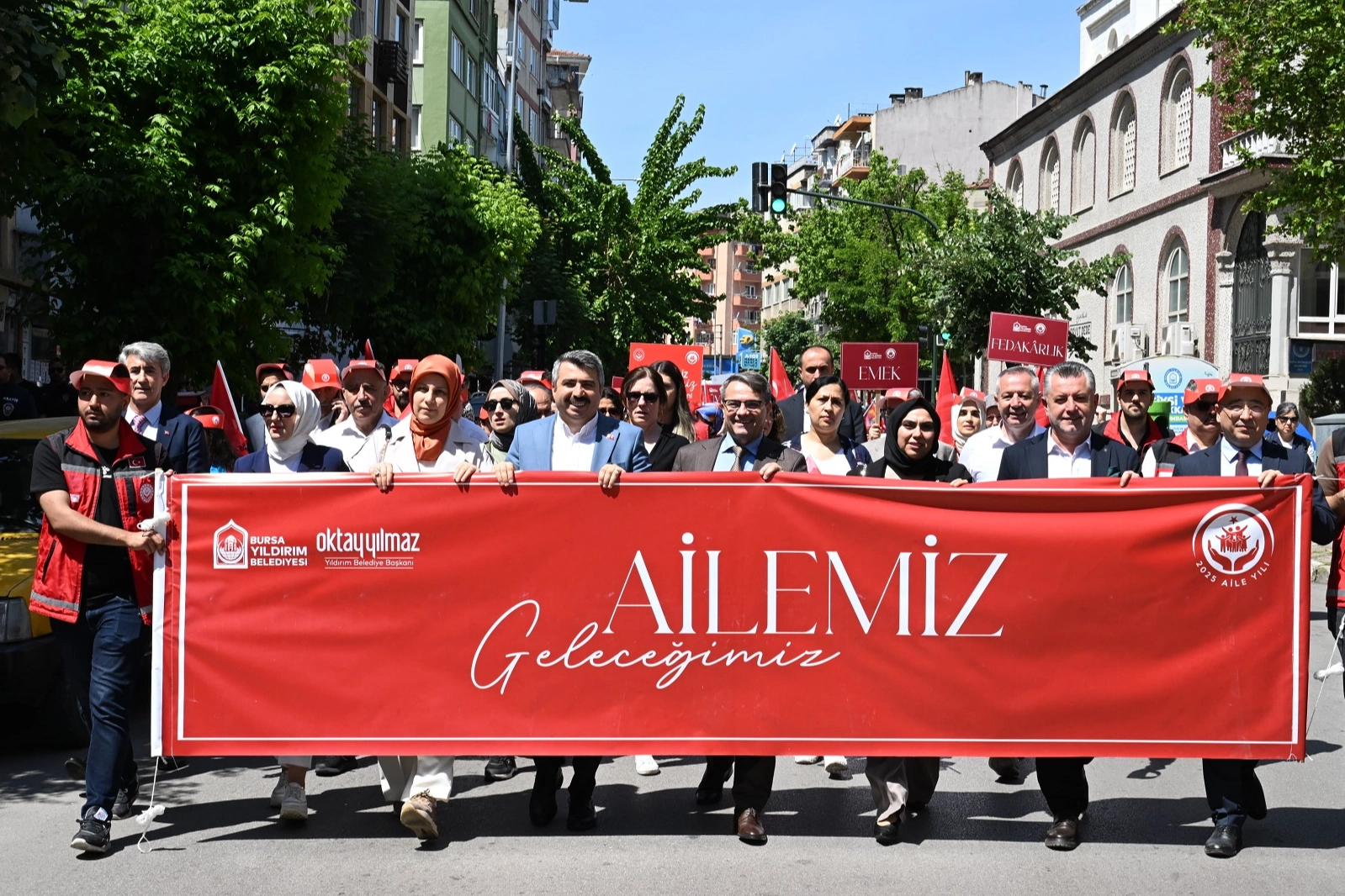 Bursa Yıldırım Belediyesi’nden aile yılına destek 